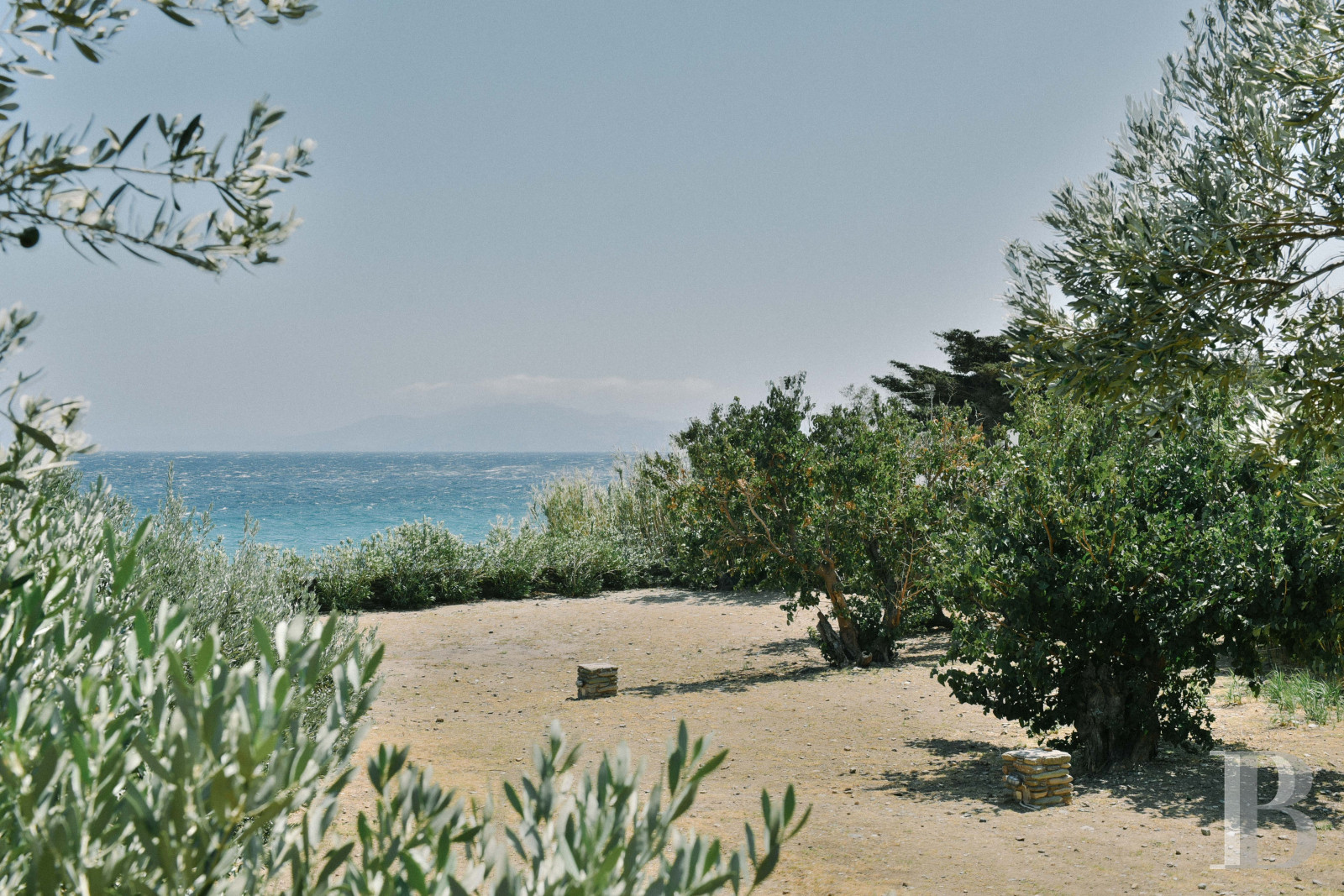 Three former sheepfolds united by a beautiful spirit by the sea in Tinos, the Cyclades - photo  n°27